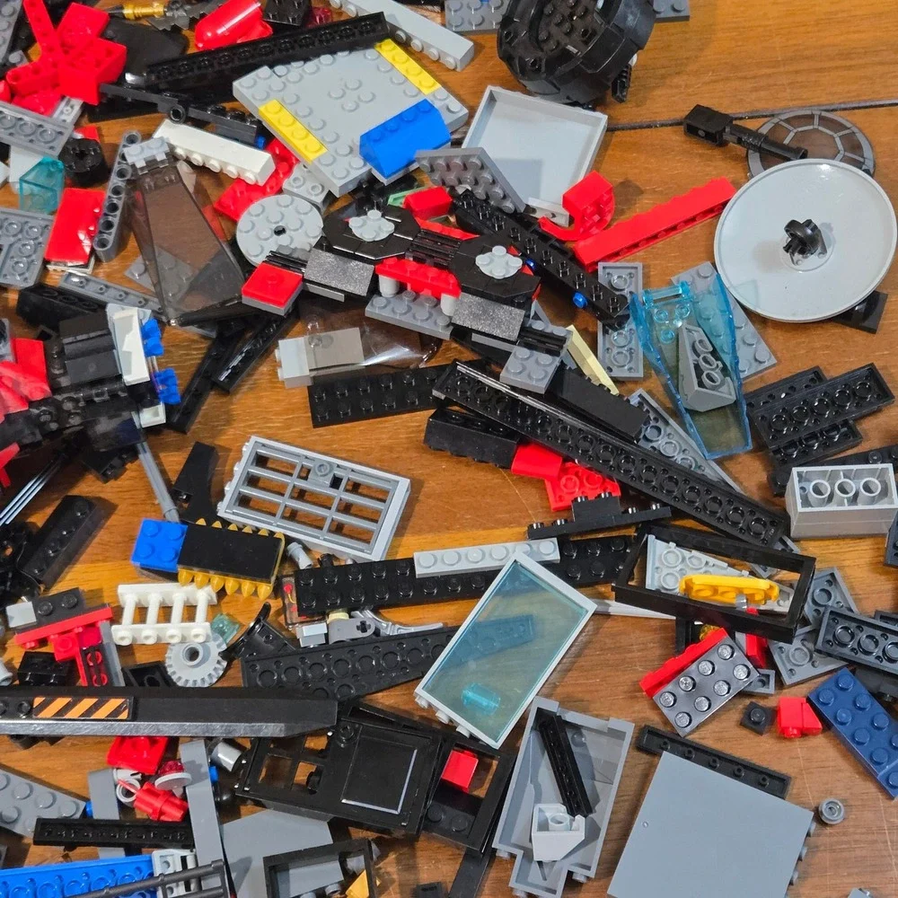 LEGO Bulk Lot 3lb Star Wars Marvel DC Batman Bricks Parts Pieces Assorted